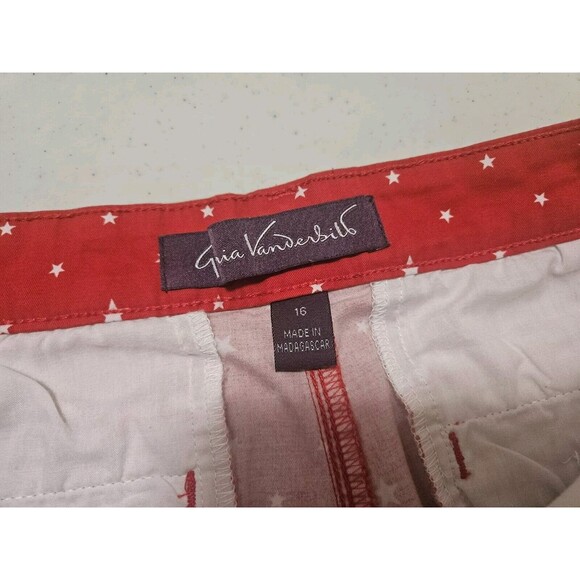 Gloria Vanderbilt Womens Shorts 16 Red with White Stars High Rise Bermuda - Picture 3 of 4